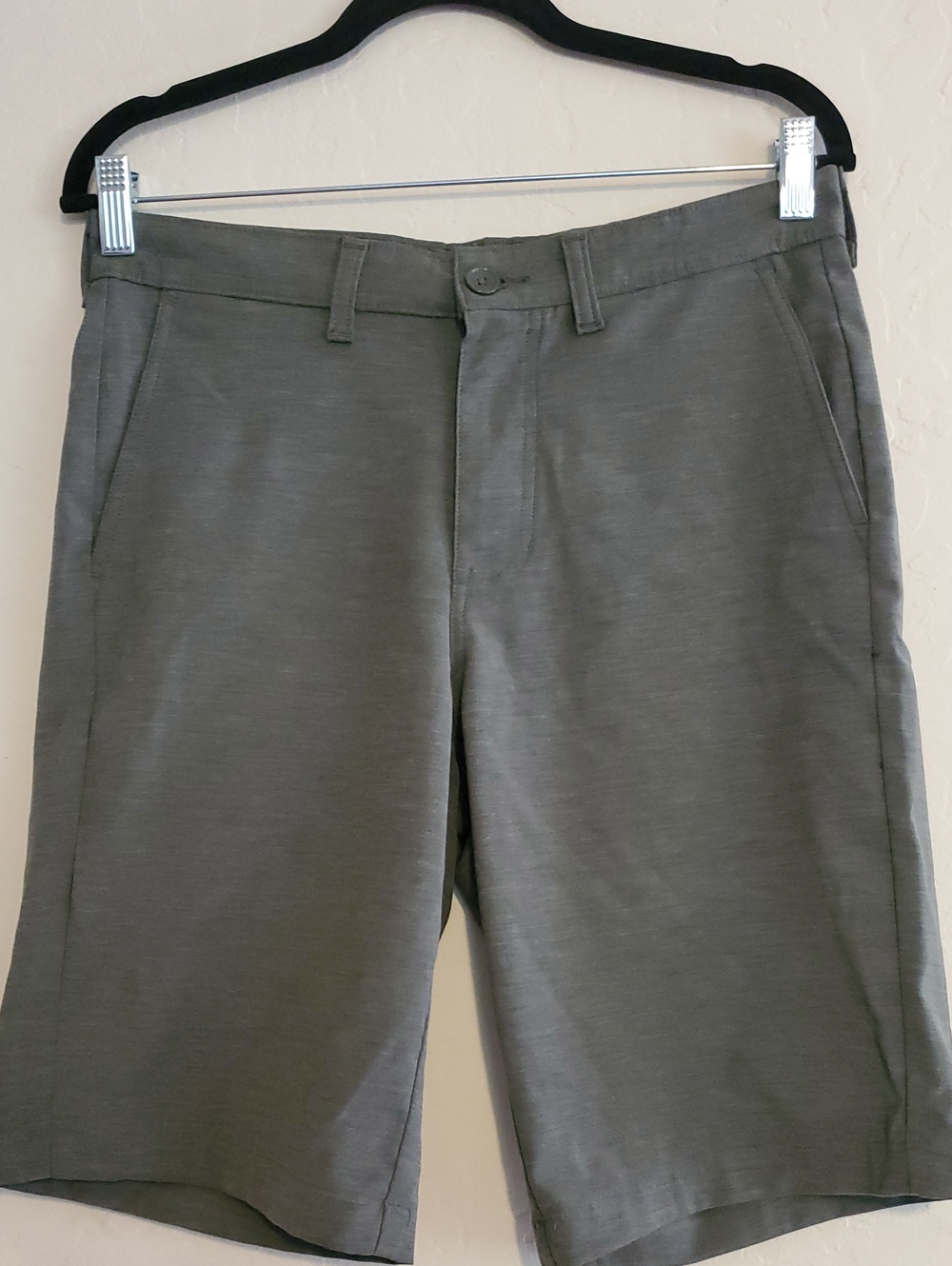 Classic Men's Grey Walk-Shorts